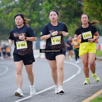Runner Photo 8483920