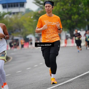 Runner Photo 8484019