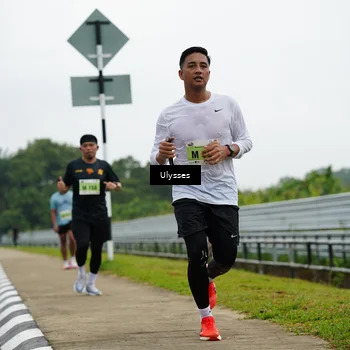 Runner Photo 8484040