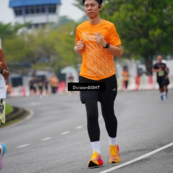 Runner Photo 8484044