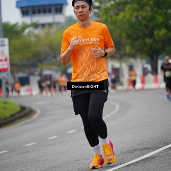 Runner Photo 8484060