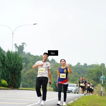 Runner Photo 8484100