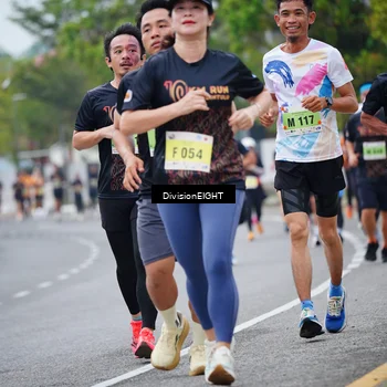 Runner Photo 8484121