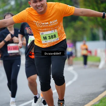 Runner Photo 8484211