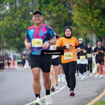 Runner Photo 8484220