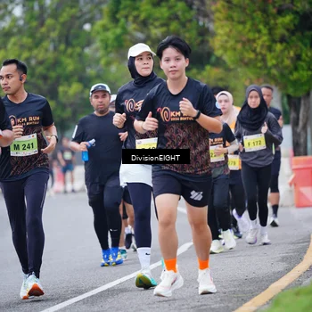 Runner Photo 8484251
