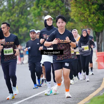 Runner Photo 8484275