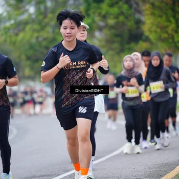 Runner Photo 8484279