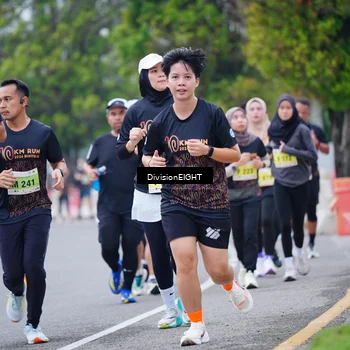Runner Photo 8484281
