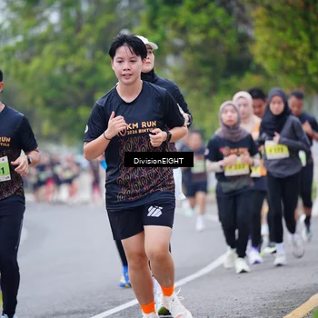 Runner Photo 8484287