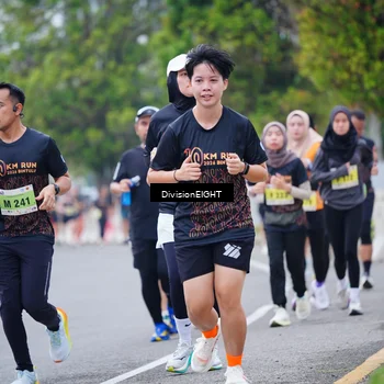 Runner Photo 8484305