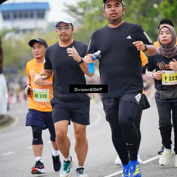 Runner Photo 8484321