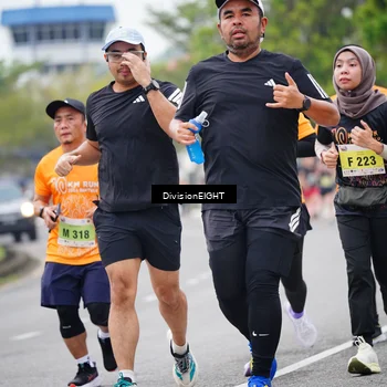 Runner Photo 8484326