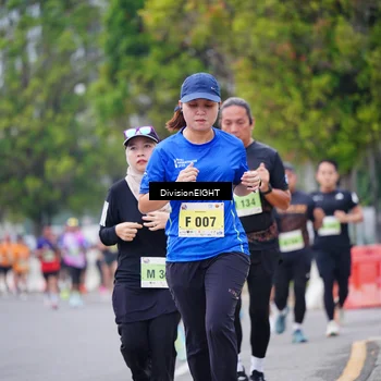 Runner Photo 8484381