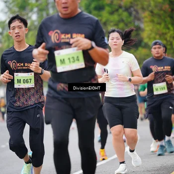 Runner Photo 8484398