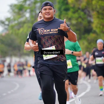 Runner Photo 8484434