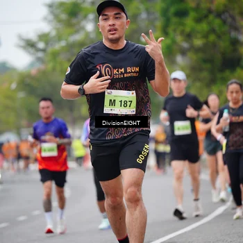 Runner Photo 8484485