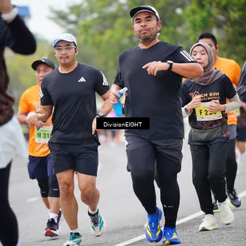 Runner Photo 8484487