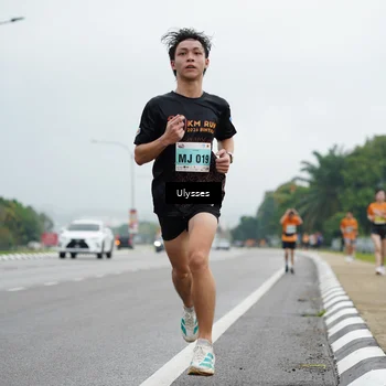 Runner Photo 8484488