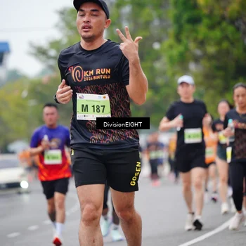 Runner Photo 8484493
