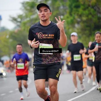 Runner Photo 8484641