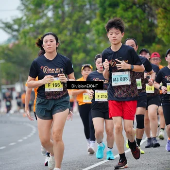 Runner Photo 8484656