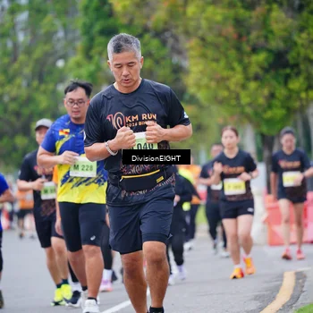 Runner Photo 8484695