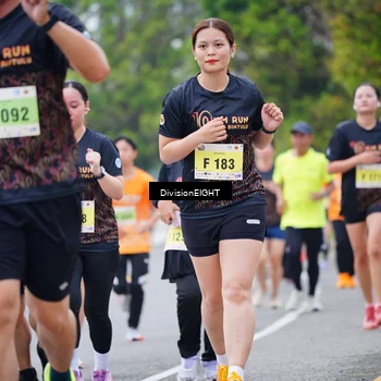 Runner Photo 8484723