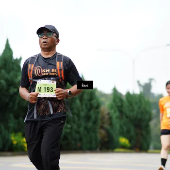 Runner Photo 8484731