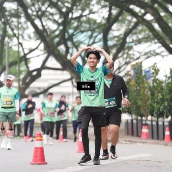 Runner Photo 8484758