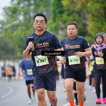 Runner Photo 8484792