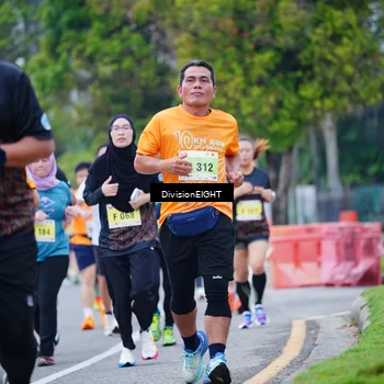 Runner Photo 8484833