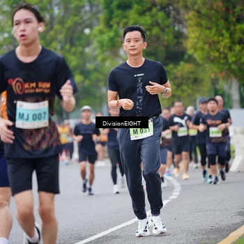Runner Photo 8484890