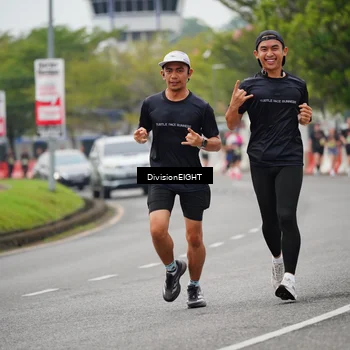 Runner Photo 8484932