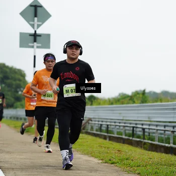 Runner Photo 8484935