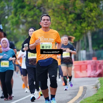 Runner Photo 8484978