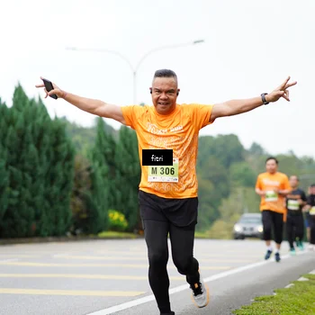Runner Photo 8485001