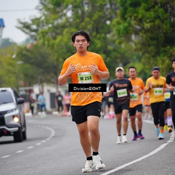 Runner Photo 8485034