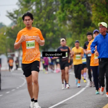 Runner Photo 8485056