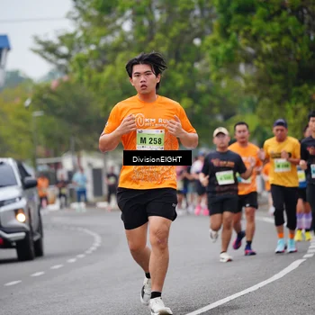 Runner Photo 8485159