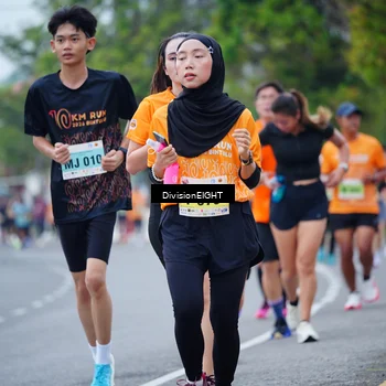 Runner Photo 8485241