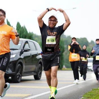 Runner Photo 8485395