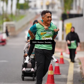 Runner Photo 8485411