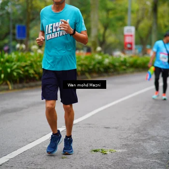 Runner Photo 8485722