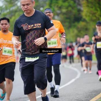 Runner Photo 8486030