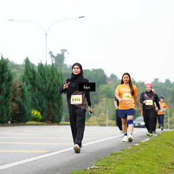 Runner Photo 8486040