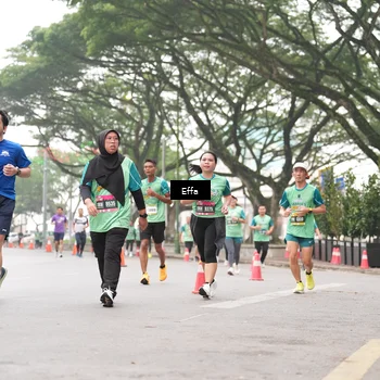 Runner Photo 8486224