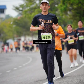 Runner Photo 8486396