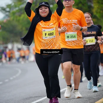 Runner Photo 8486609