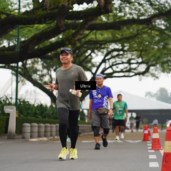 Runner Photo 8486742